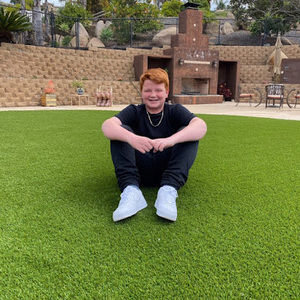 Meet your Posher, Nikolas